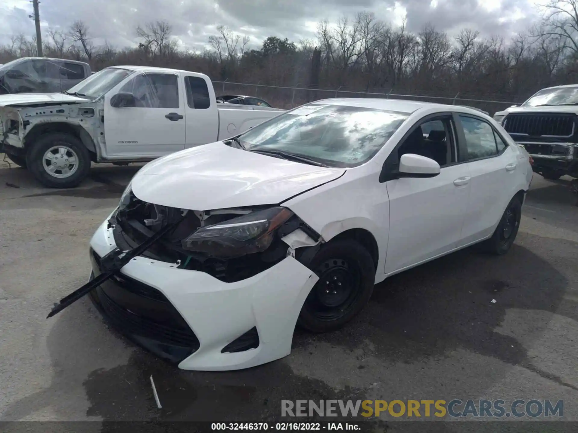 2 Photograph of a damaged car 5YFBURHE1KP940849 TOYOTA COROLLA 2019