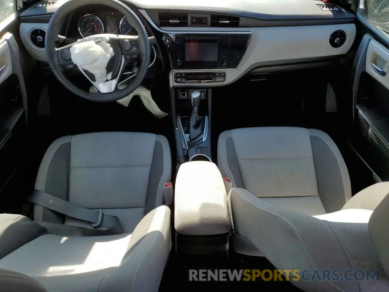 8 Photograph of a damaged car 5YFBURHE1KP943069 TOYOTA COROLLA 2019