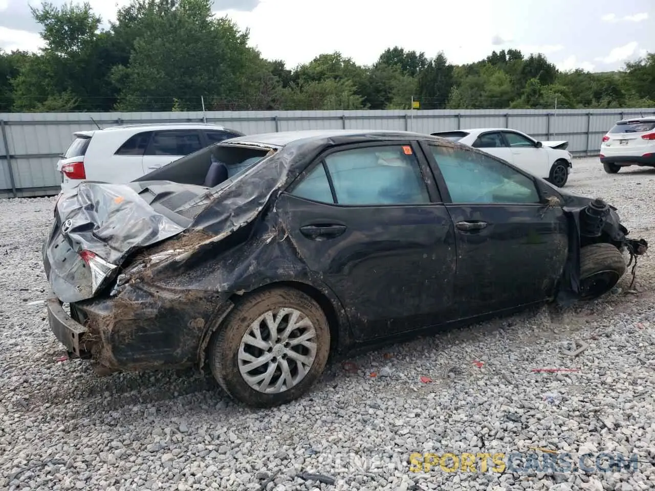 3 Photograph of a damaged car 5YFBURHE1KP944464 TOYOTA COROLLA 2019