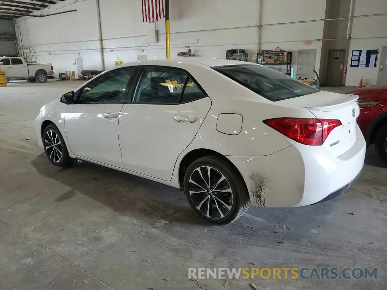 2 Photograph of a damaged car 5YFBURHE1KP946876 TOYOTA COROLLA 2019