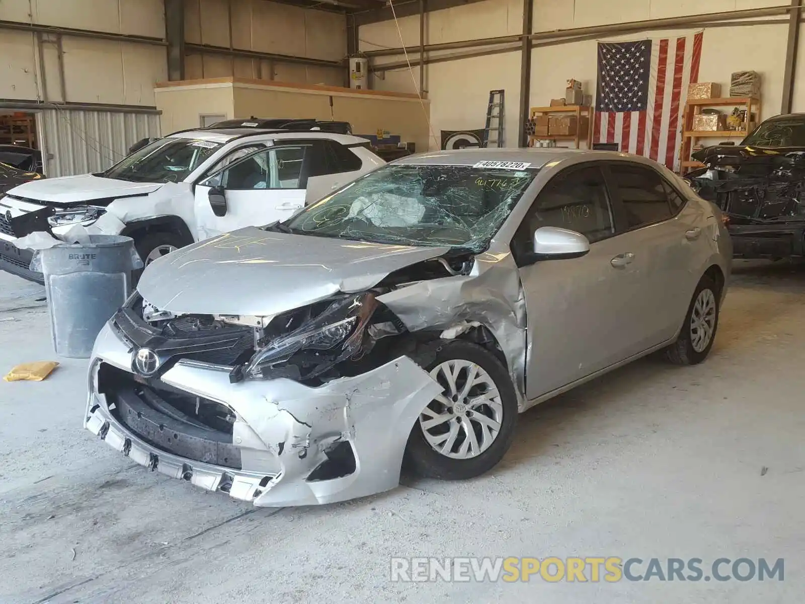 2 Photograph of a damaged car 5YFBURHE1KP947767 TOYOTA COROLLA 2019