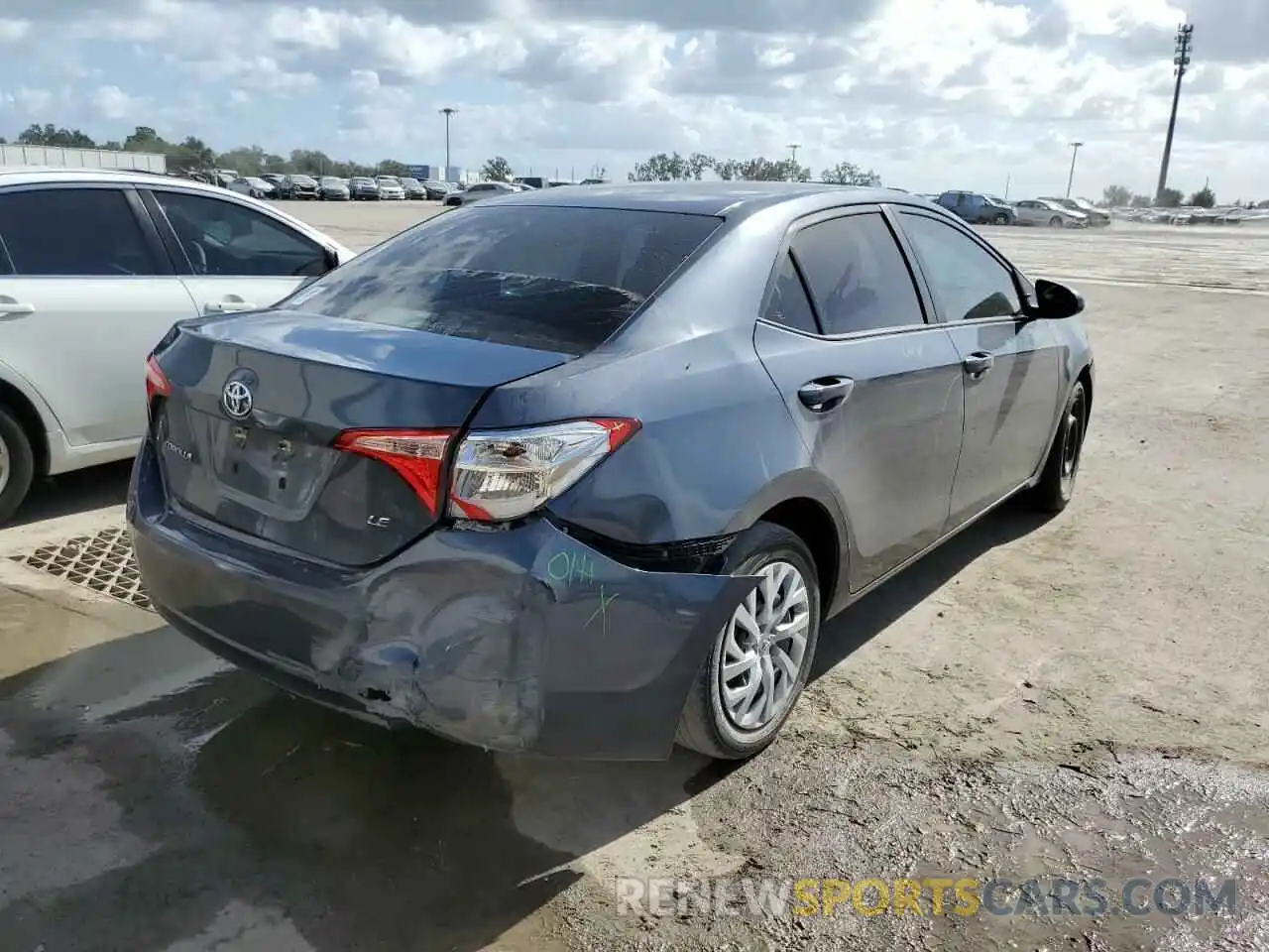 4 Photograph of a damaged car 5YFBURHE1KP949700 TOYOTA COROLLA 2019