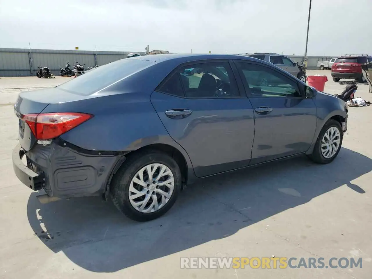 3 Photograph of a damaged car 5YFBURHE1KP949969 TOYOTA COROLLA 2019