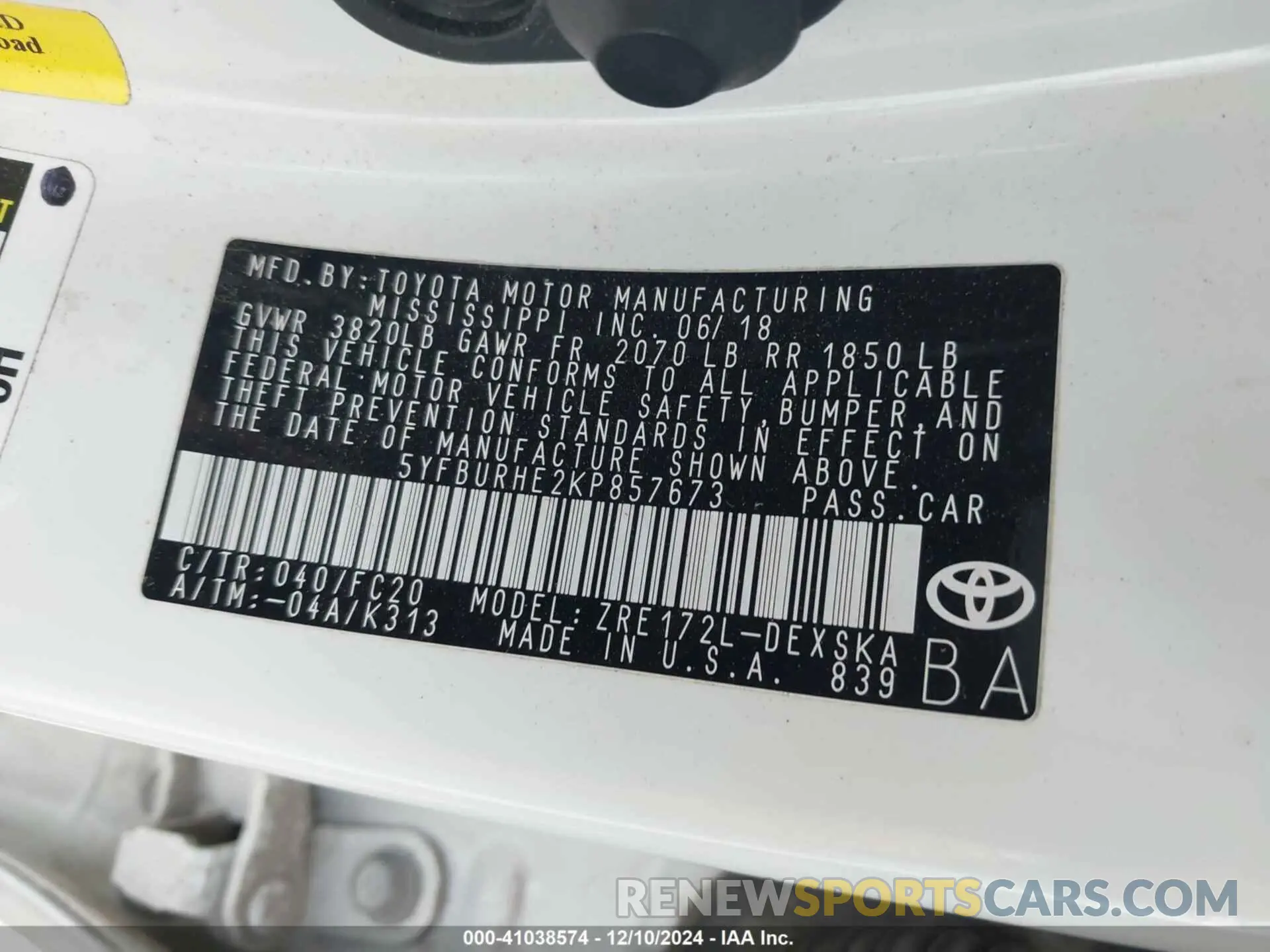 9 Photograph of a damaged car 5YFBURHE2KP857673 TOYOTA COROLLA 2019