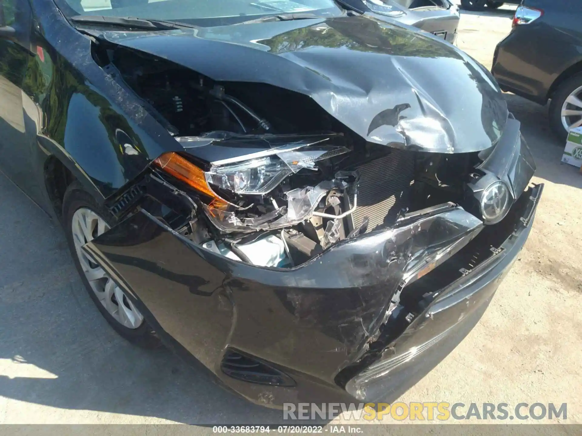 6 Photograph of a damaged car 5YFBURHE2KP858113 TOYOTA COROLLA 2019