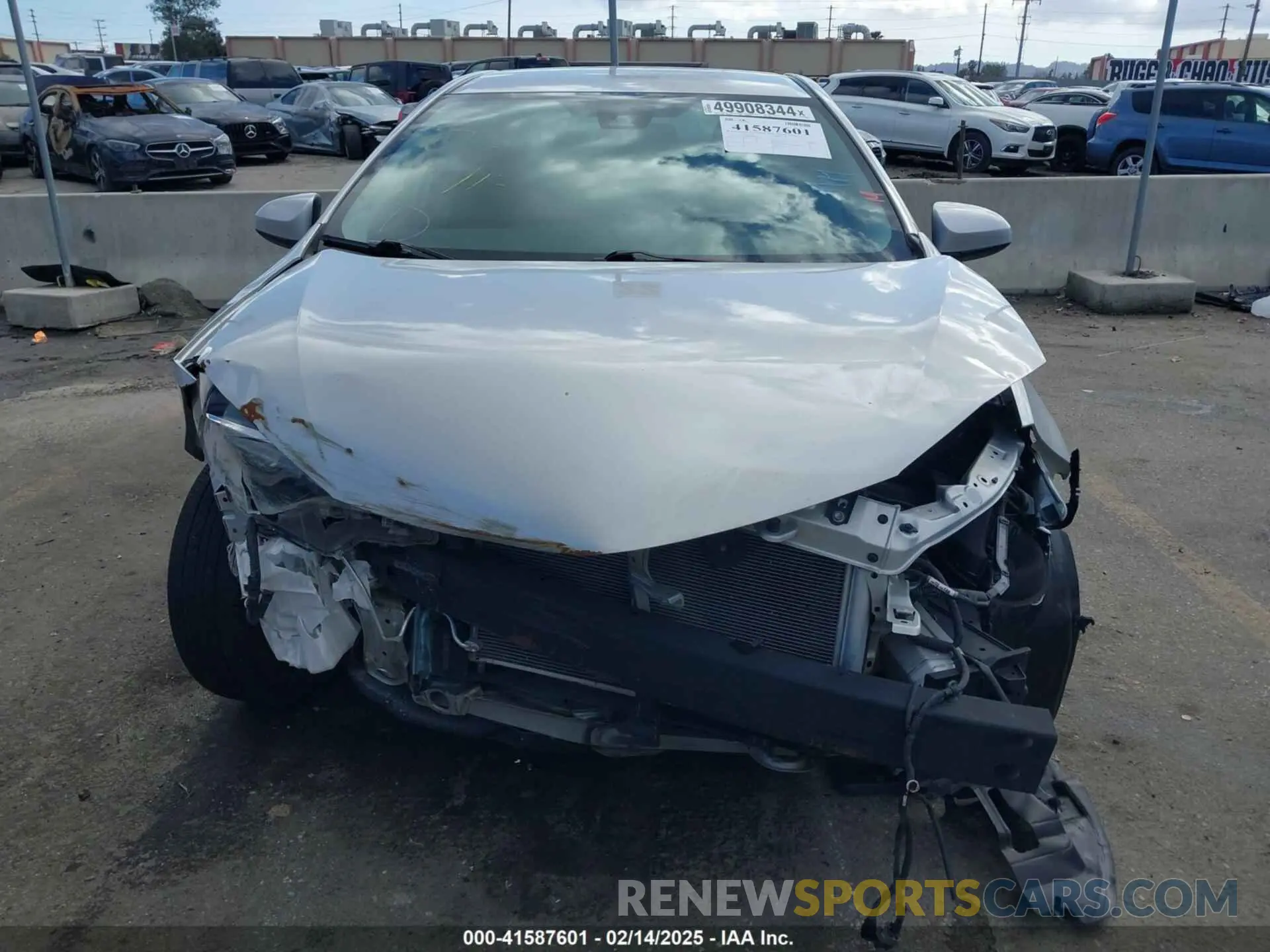 13 Photograph of a damaged car 5YFBURHE2KP858502 TOYOTA COROLLA 2019