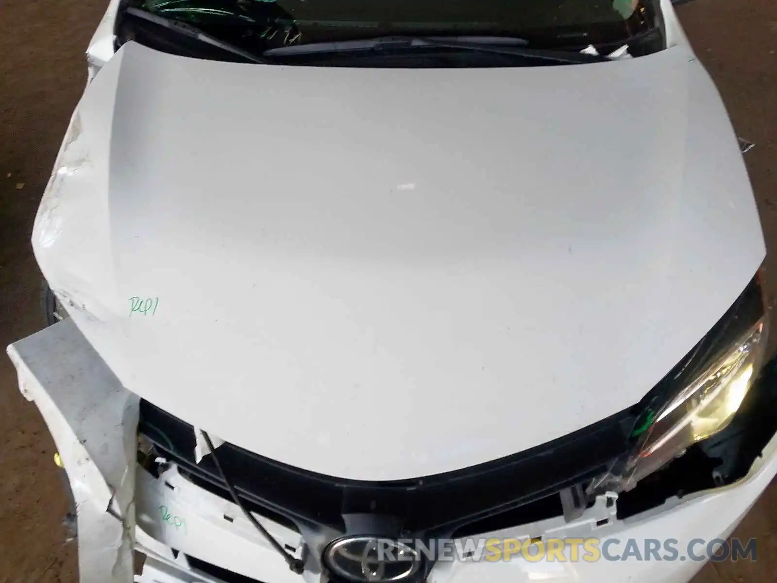 7 Photograph of a damaged car 5YFBURHE2KP859083 TOYOTA COROLLA 2019