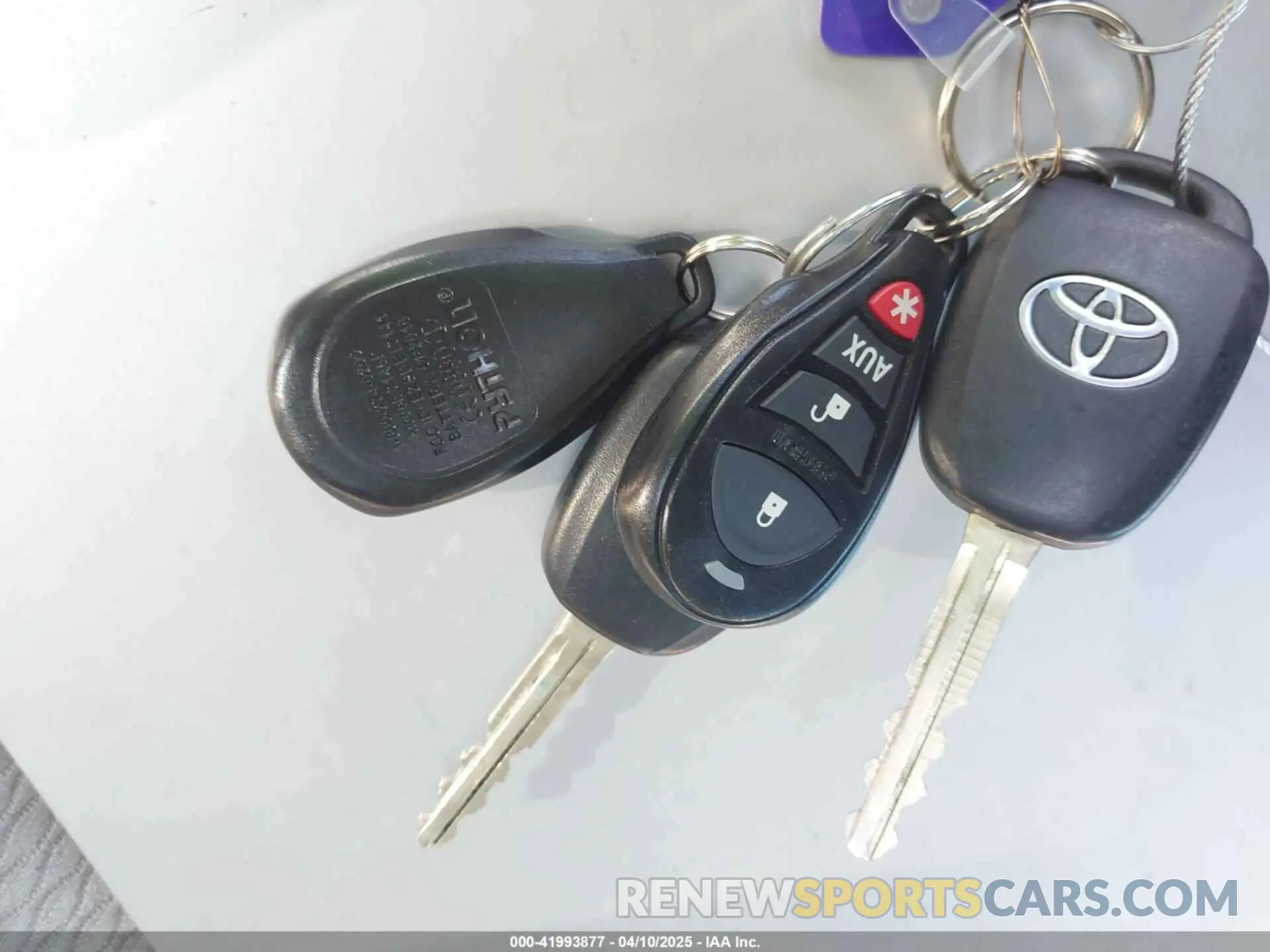 11 Photograph of a damaged car 5YFBURHE2KP860511 TOYOTA COROLLA 2019