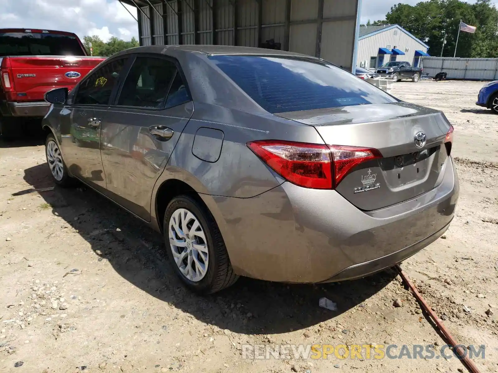 3 Photograph of a damaged car 5YFBURHE2KP860752 TOYOTA COROLLA 2019