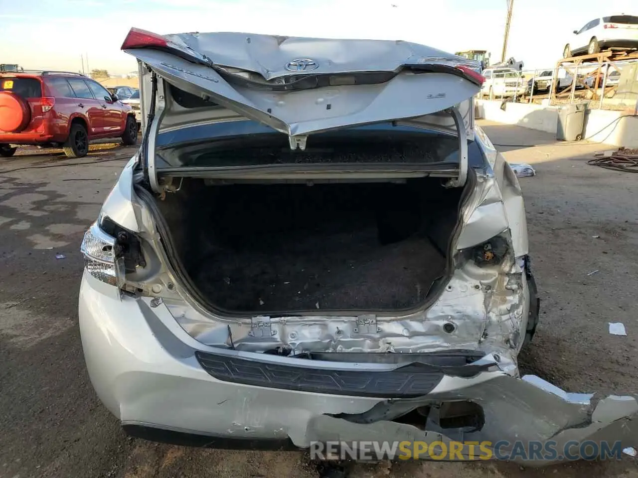 6 Photograph of a damaged car 5YFBURHE2KP861299 TOYOTA COROLLA 2019