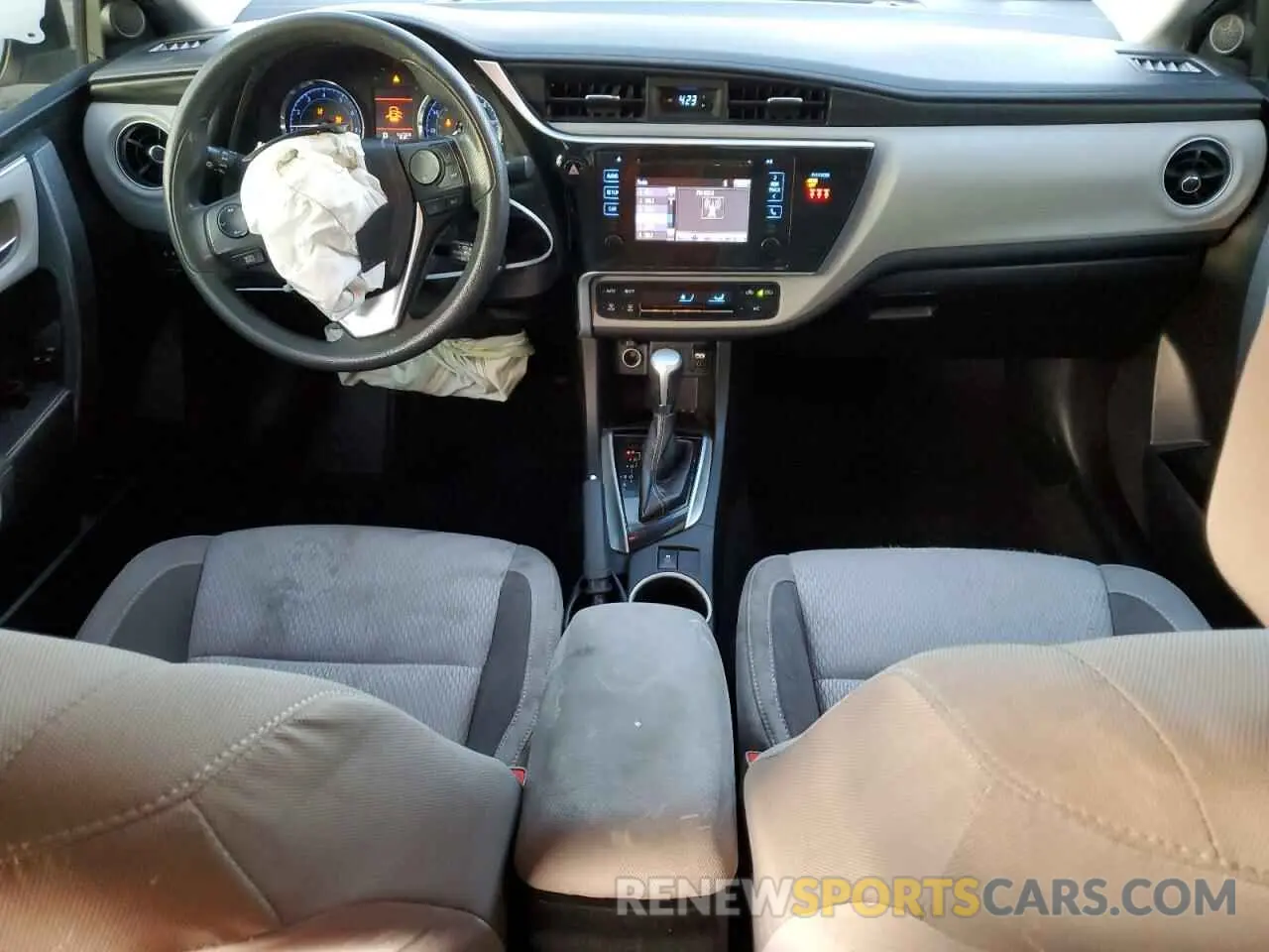 8 Photograph of a damaged car 5YFBURHE2KP861299 TOYOTA COROLLA 2019