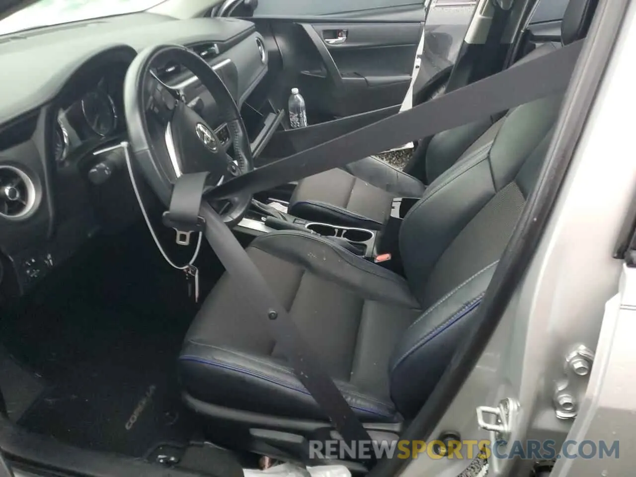 7 Photograph of a damaged car 5YFBURHE2KP863473 TOYOTA COROLLA 2019