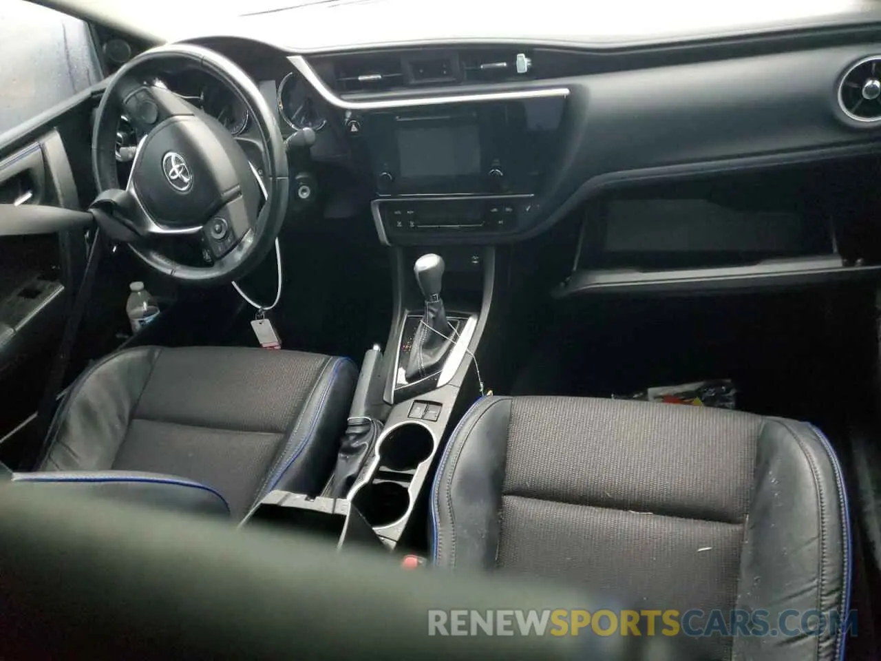 8 Photograph of a damaged car 5YFBURHE2KP863473 TOYOTA COROLLA 2019