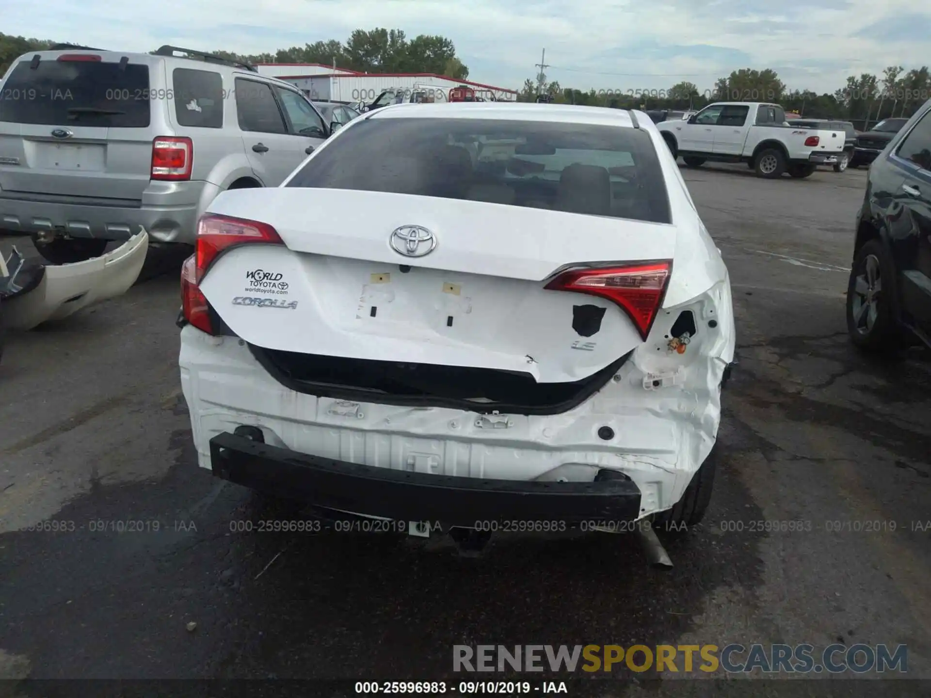 6 Photograph of a damaged car 5YFBURHE2KP864185 TOYOTA COROLLA 2019