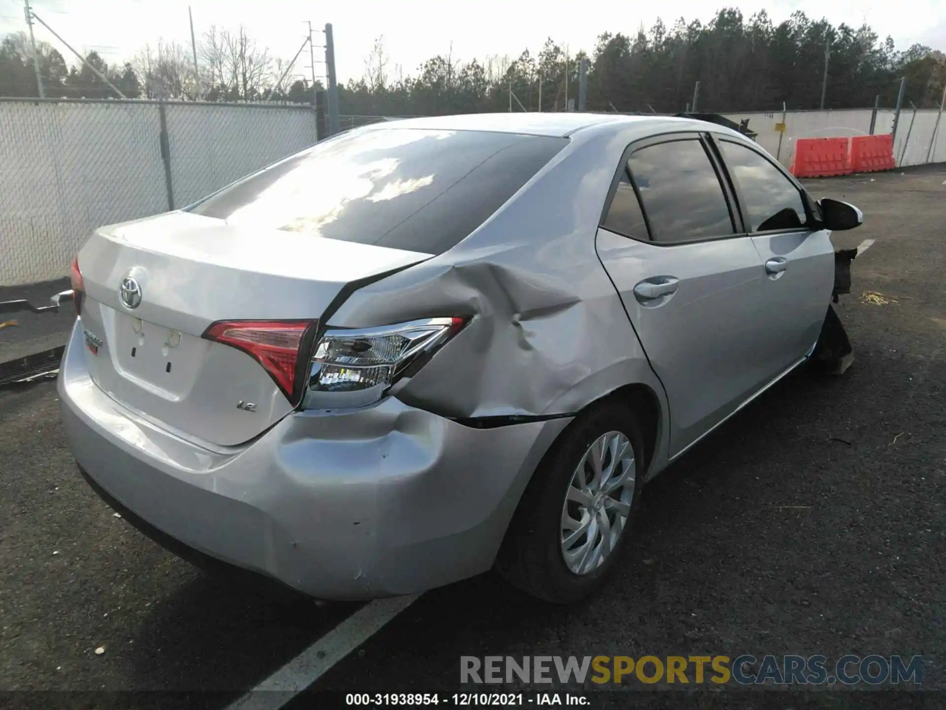 4 Photograph of a damaged car 5YFBURHE2KP869600 TOYOTA COROLLA 2019