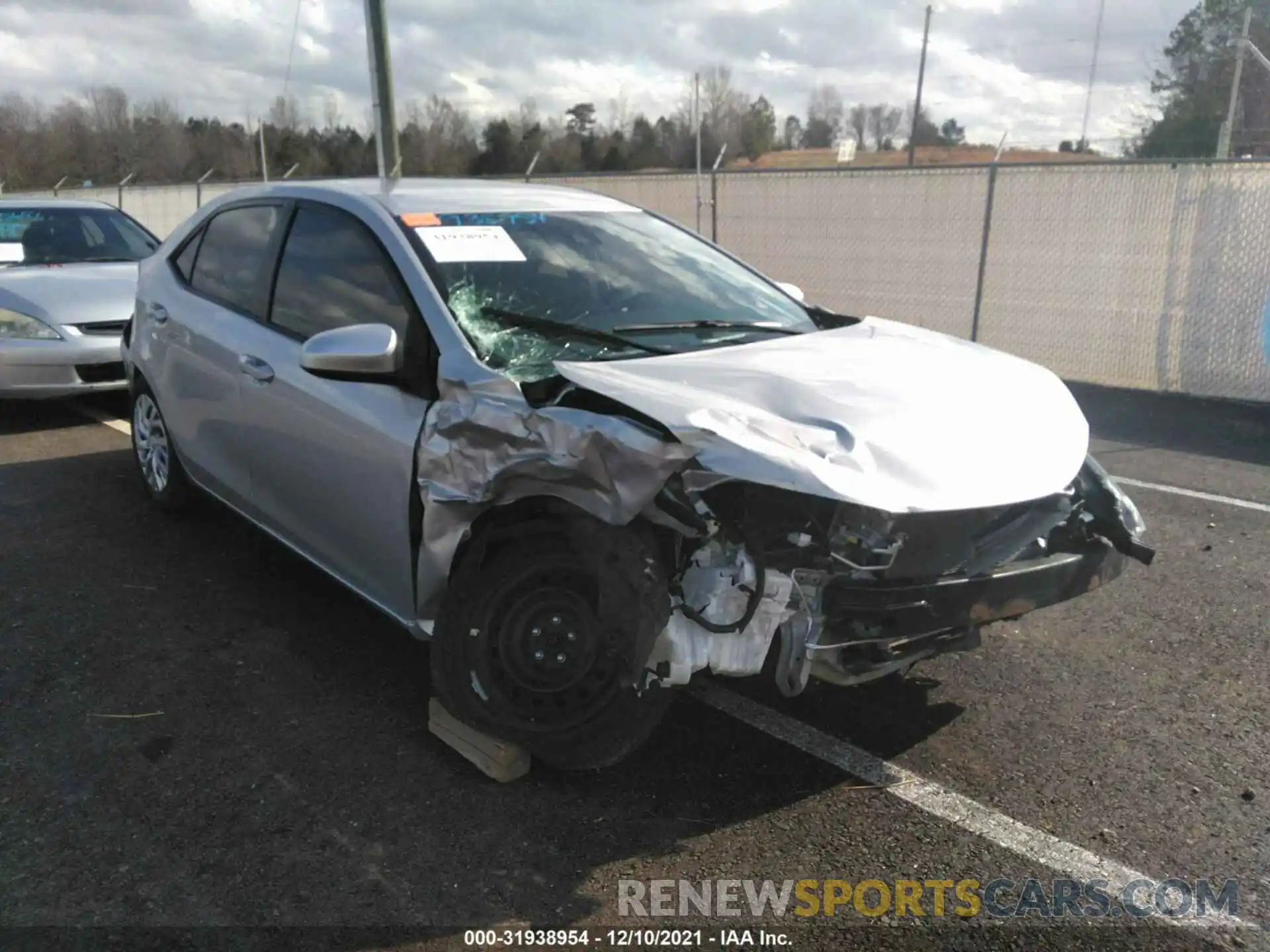 6 Photograph of a damaged car 5YFBURHE2KP869600 TOYOTA COROLLA 2019