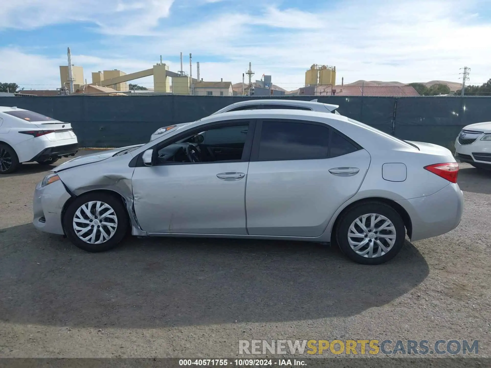 13 Photograph of a damaged car 5YFBURHE2KP869824 TOYOTA COROLLA 2019