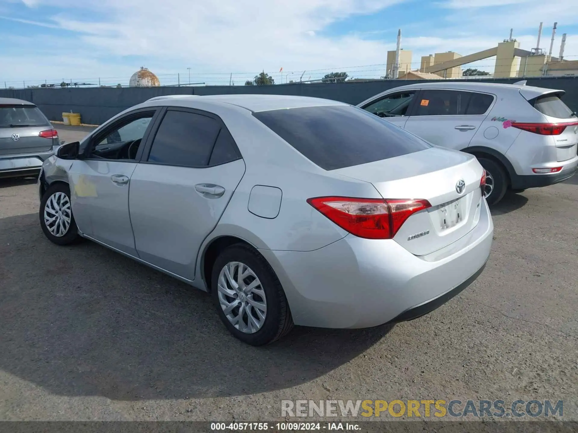 3 Photograph of a damaged car 5YFBURHE2KP869824 TOYOTA COROLLA 2019