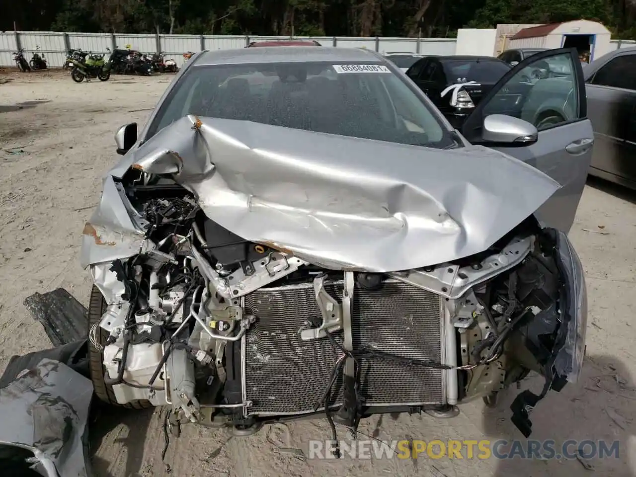 7 Photograph of a damaged car 5YFBURHE2KP872075 TOYOTA COROLLA 2019