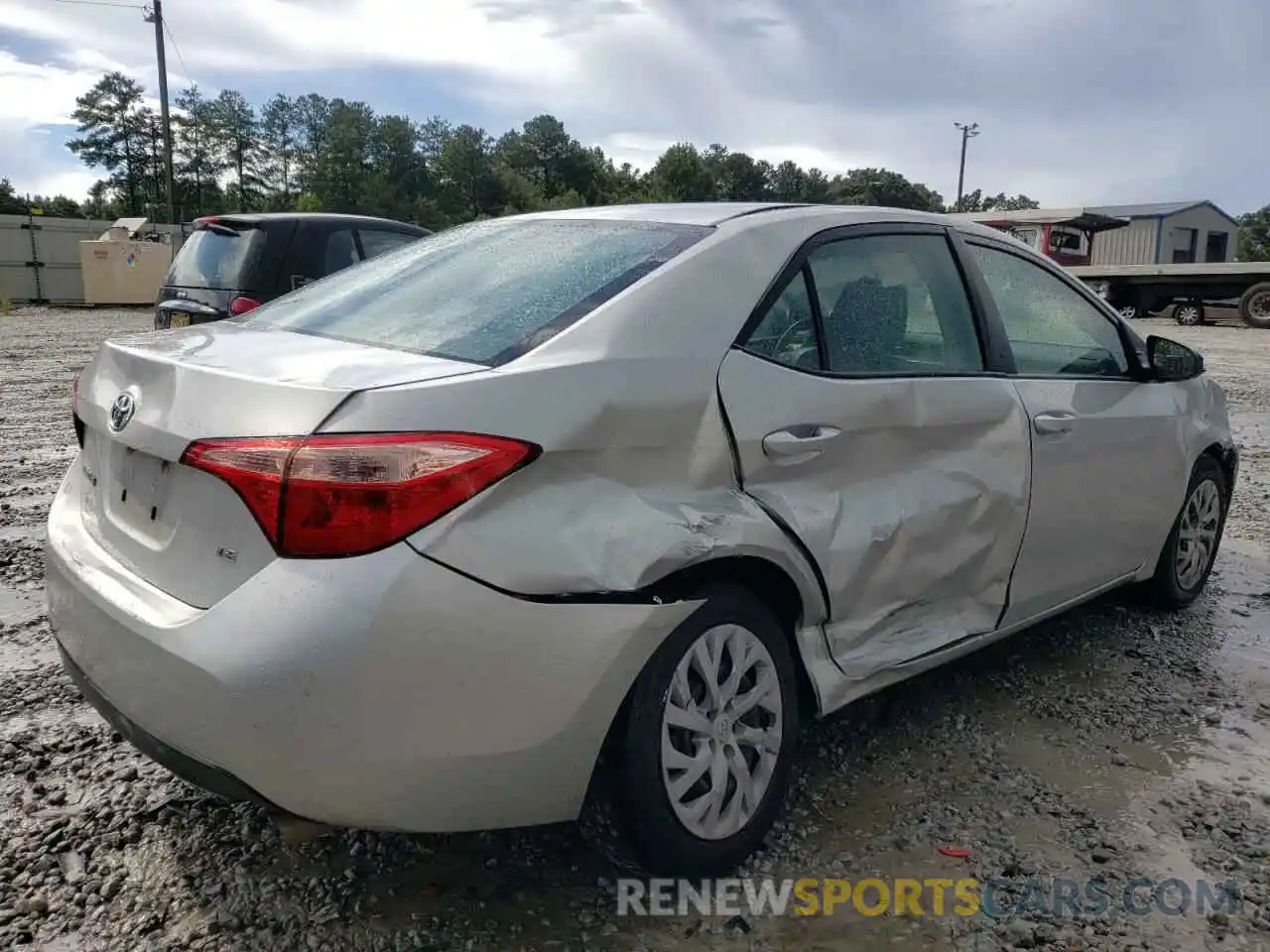 4 Photograph of a damaged car 5YFBURHE2KP872612 TOYOTA COROLLA 2019