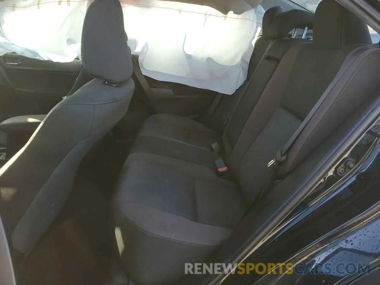 10 Photograph of a damaged car 5YFBURHE2KP873338 TOYOTA COROLLA 2019