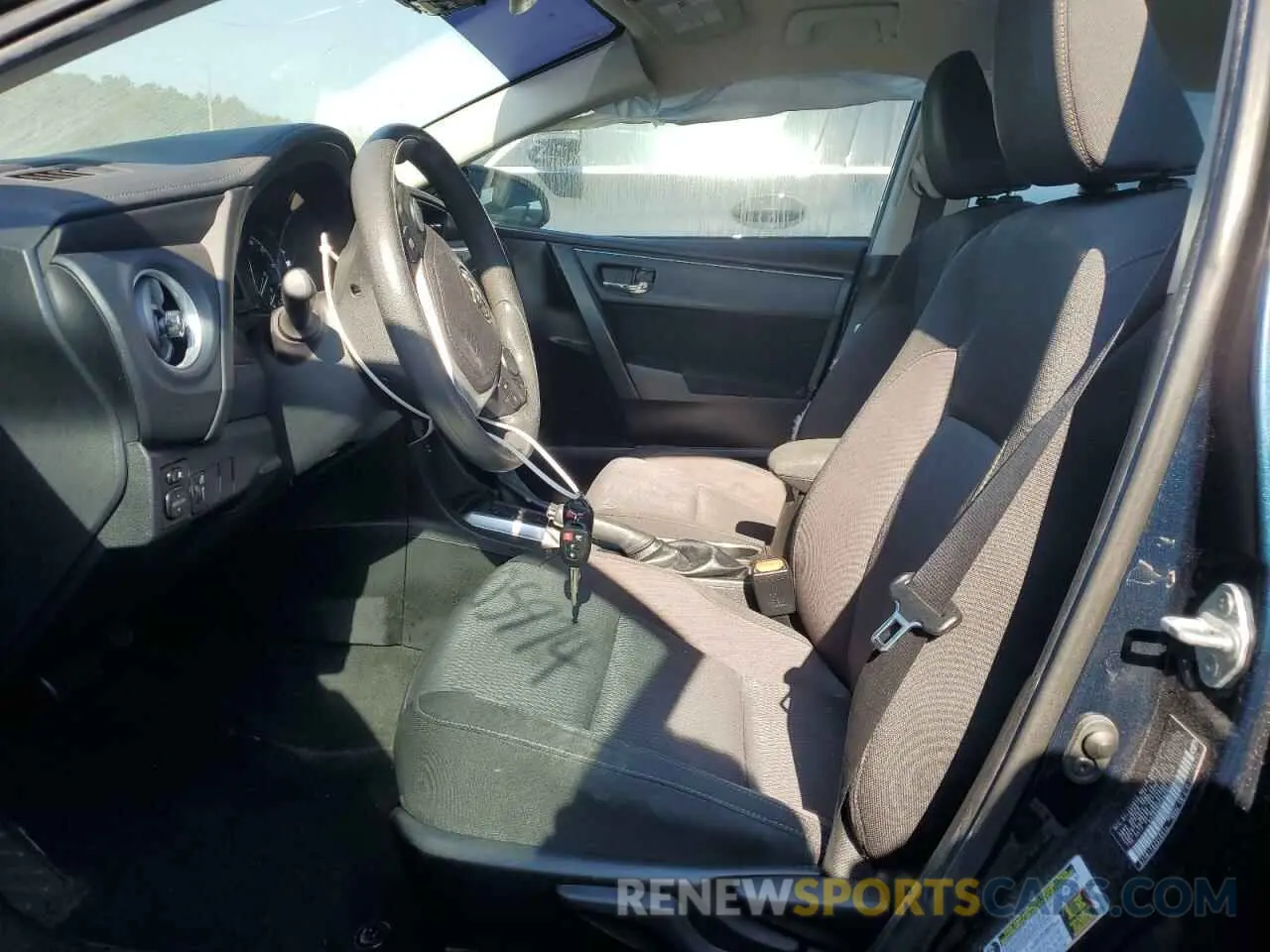 7 Photograph of a damaged car 5YFBURHE2KP873338 TOYOTA COROLLA 2019