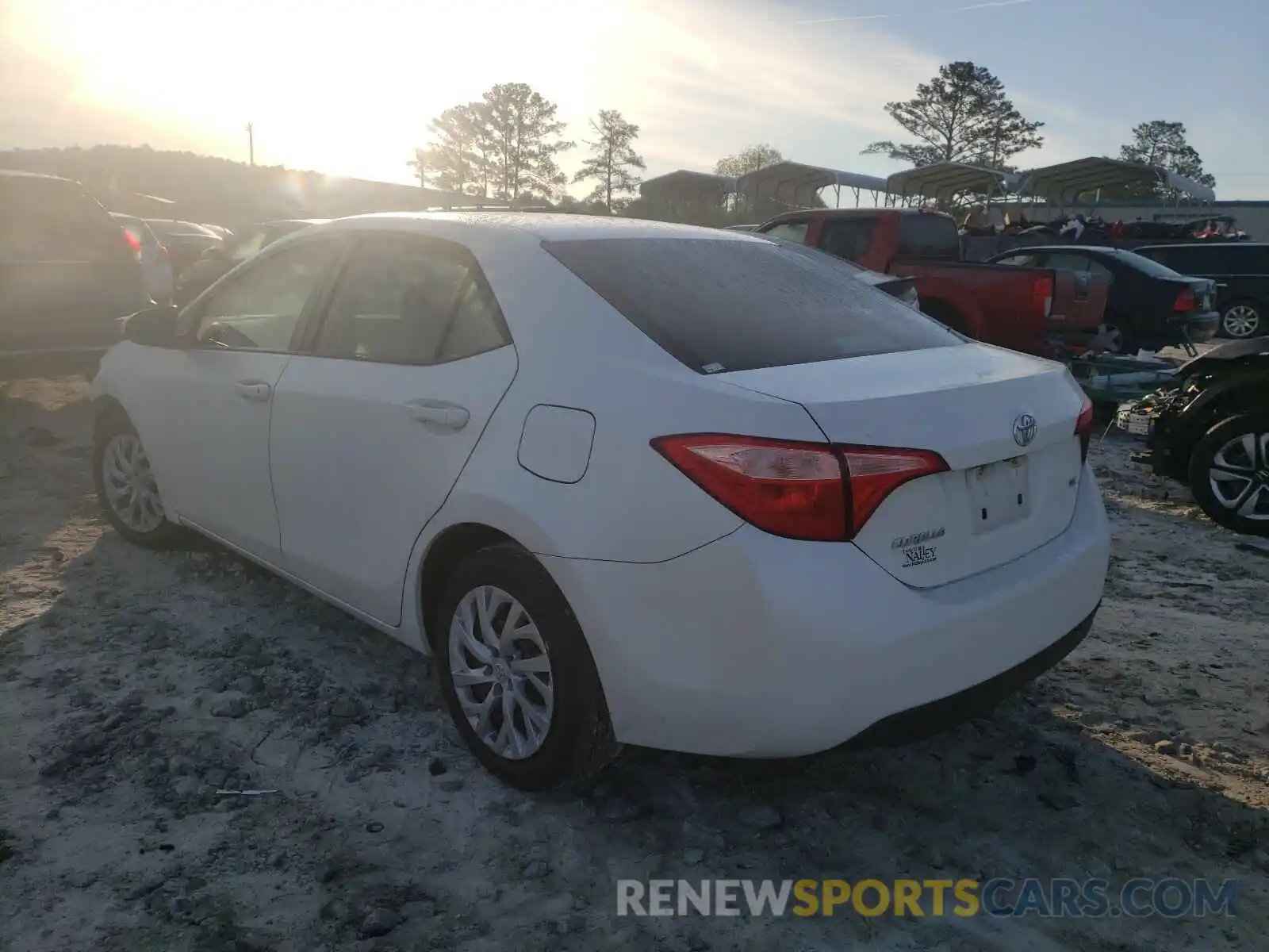 3 Photograph of a damaged car 5YFBURHE2KP873906 TOYOTA COROLLA 2019