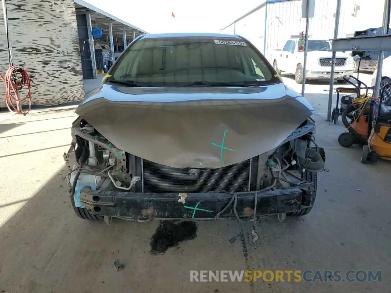 5 Photograph of a damaged car 5YFBURHE2KP875493 TOYOTA COROLLA 2019