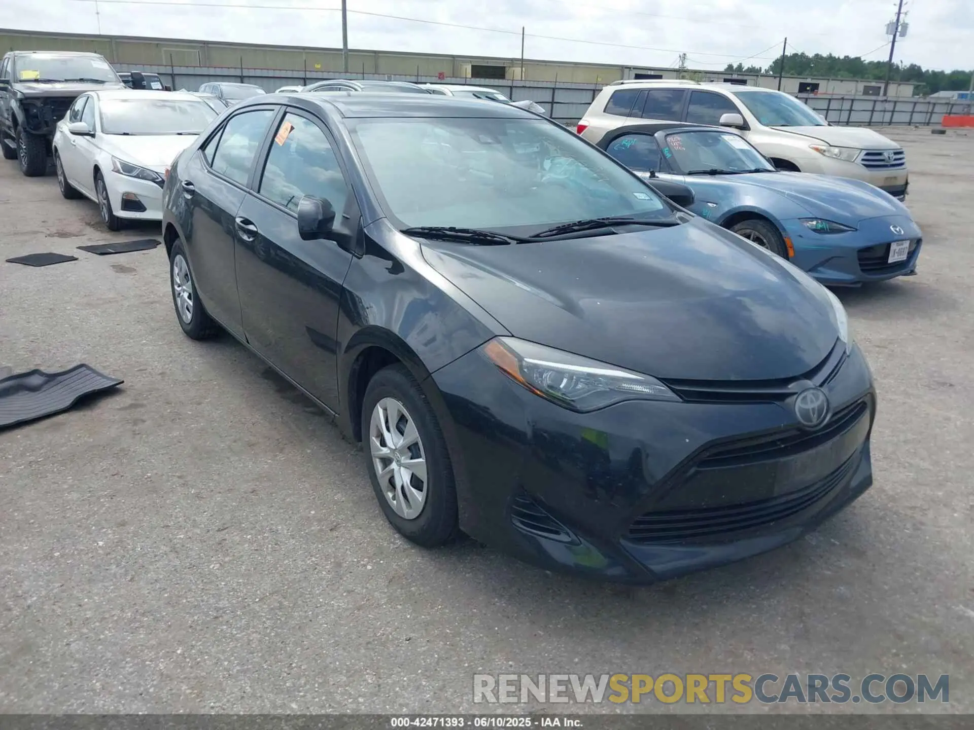 1 Photograph of a damaged car 5YFBURHE2KP875929 TOYOTA COROLLA 2019