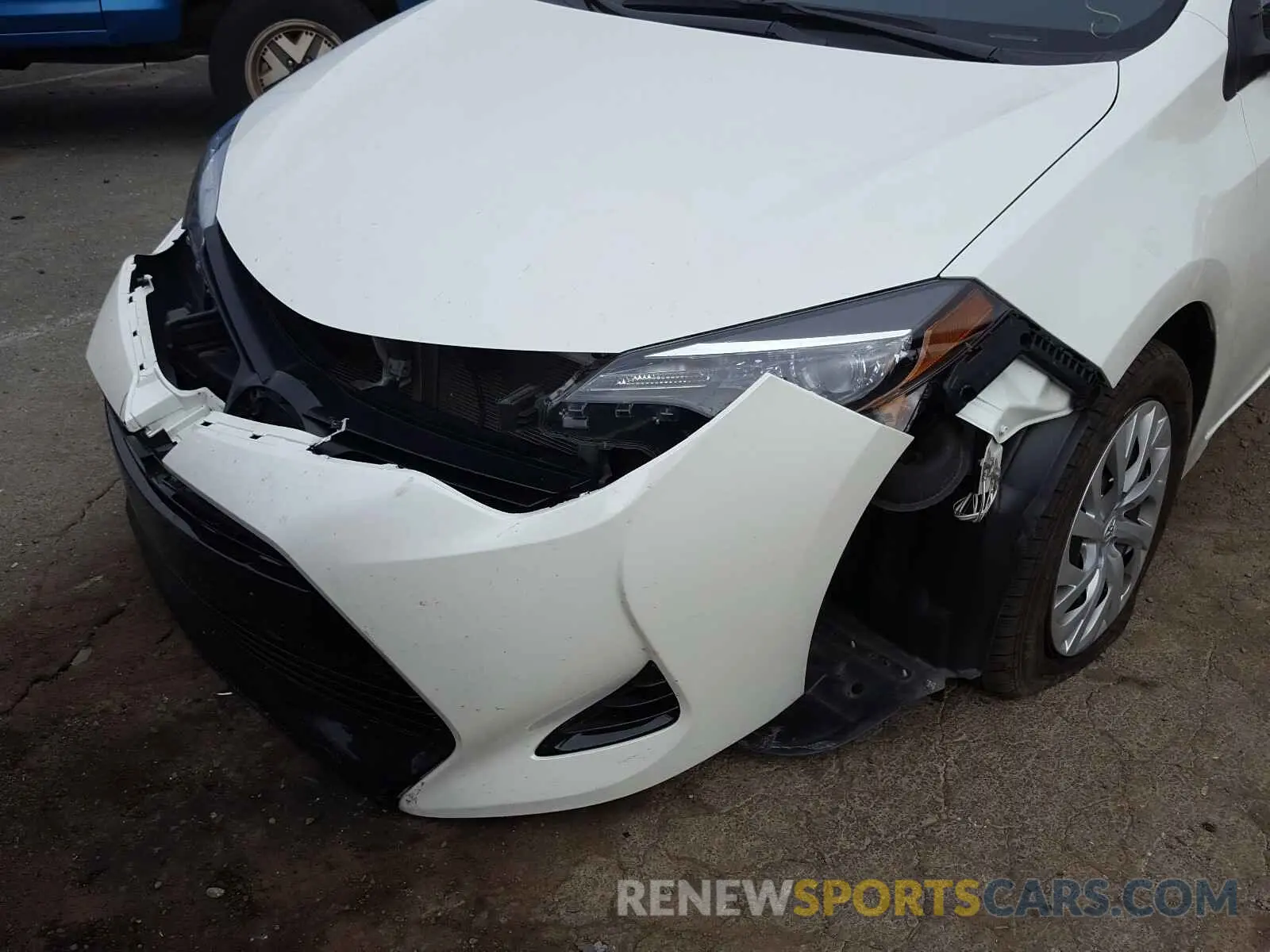 9 Photograph of a damaged car 5YFBURHE2KP876336 TOYOTA COROLLA 2019