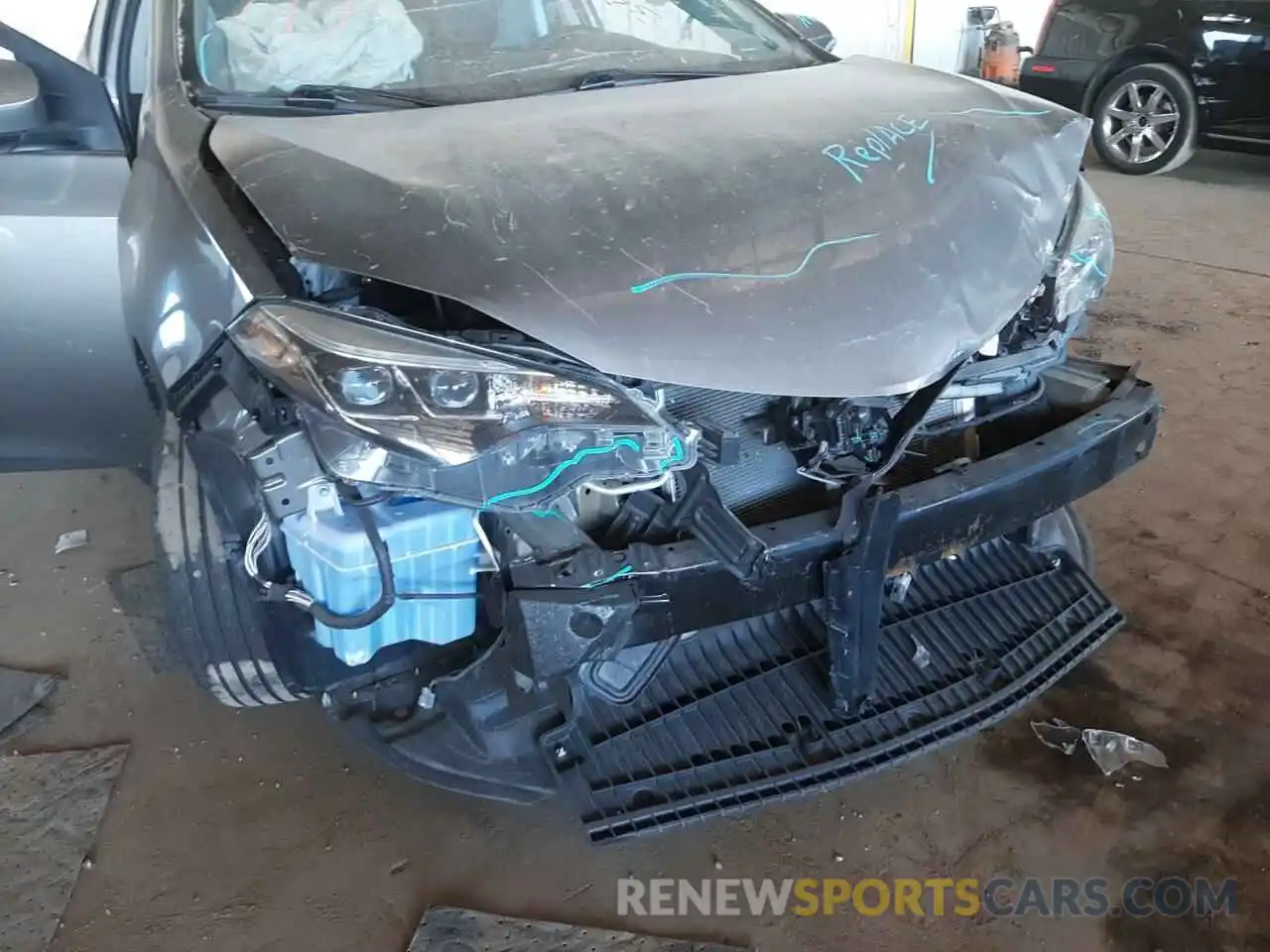 9 Photograph of a damaged car 5YFBURHE2KP878099 TOYOTA COROLLA 2019