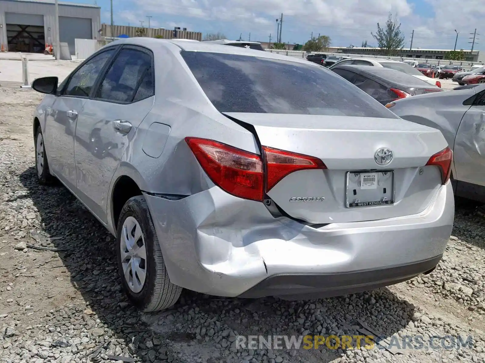 3 Photograph of a damaged car 5YFBURHE2KP878359 TOYOTA COROLLA 2019