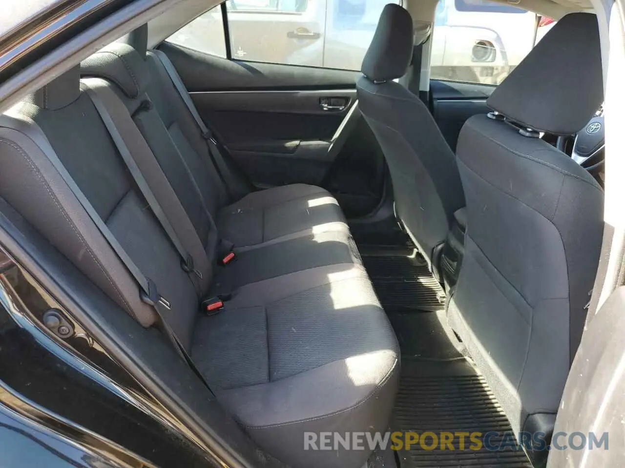10 Photograph of a damaged car 5YFBURHE2KP881293 TOYOTA COROLLA 2019