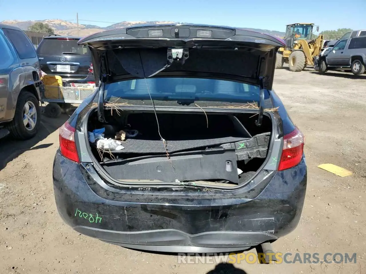6 Photograph of a damaged car 5YFBURHE2KP881293 TOYOTA COROLLA 2019