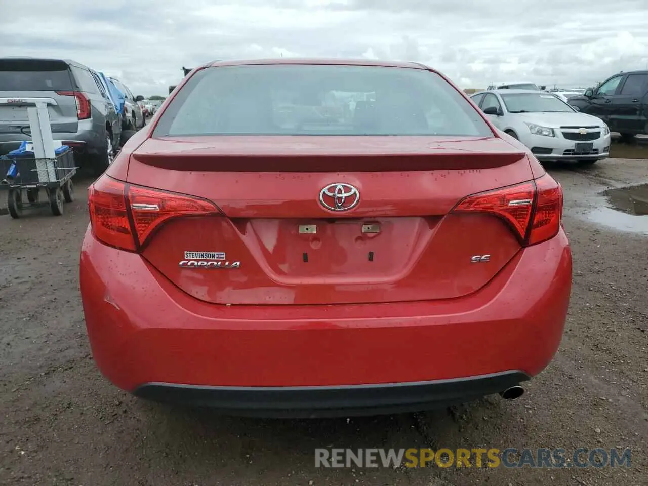 6 Photograph of a damaged car 5YFBURHE2KP882606 TOYOTA COROLLA 2019
