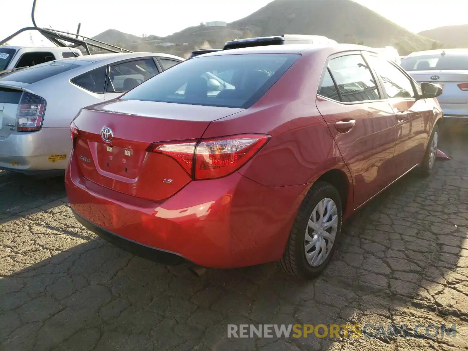 4 Photograph of a damaged car 5YFBURHE2KP885344 TOYOTA COROLLA 2019