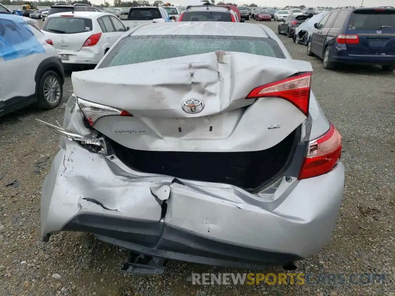 9 Photograph of a damaged car 5YFBURHE2KP889233 TOYOTA COROLLA 2019