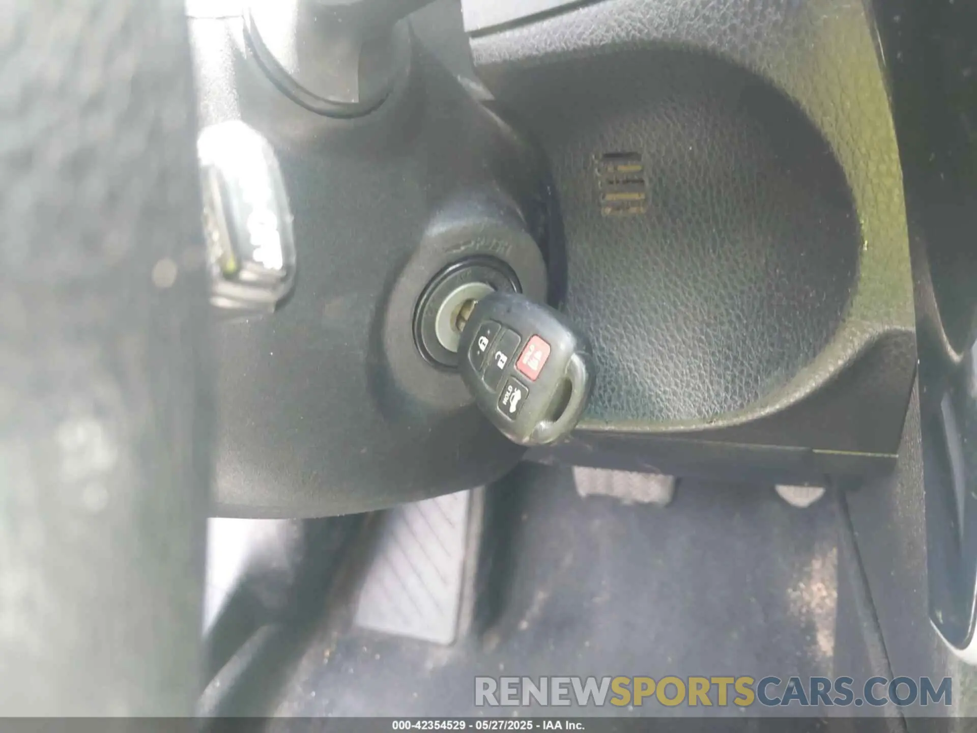 11 Photograph of a damaged car 5YFBURHE2KP892620 TOYOTA COROLLA 2019