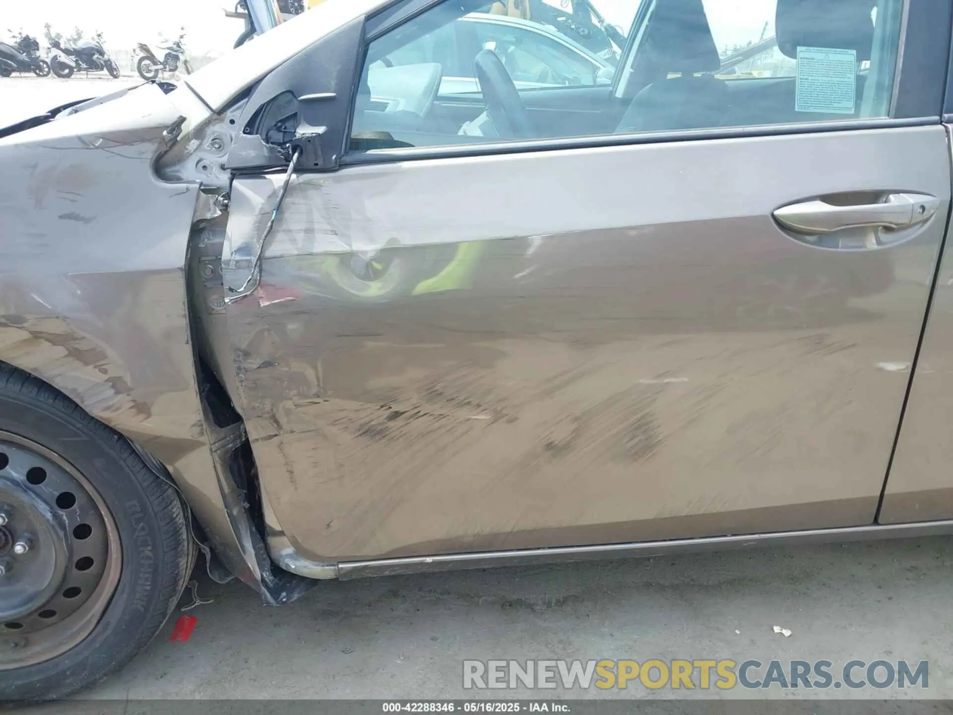 21 Photograph of a damaged car 5YFBURHE2KP894528 TOYOTA COROLLA 2019
