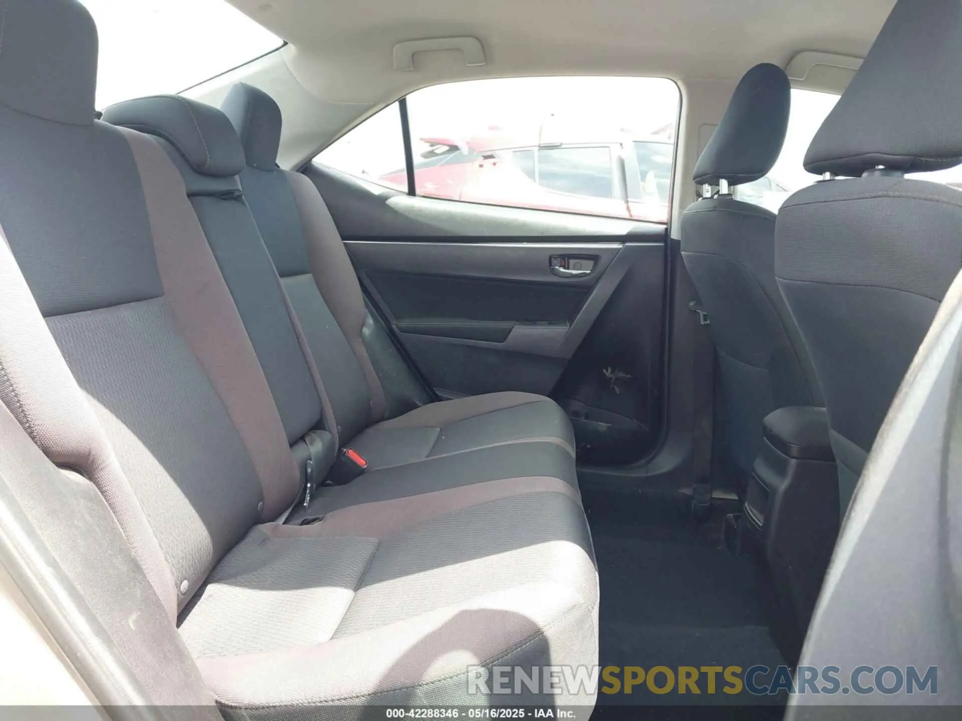 8 Photograph of a damaged car 5YFBURHE2KP894528 TOYOTA COROLLA 2019