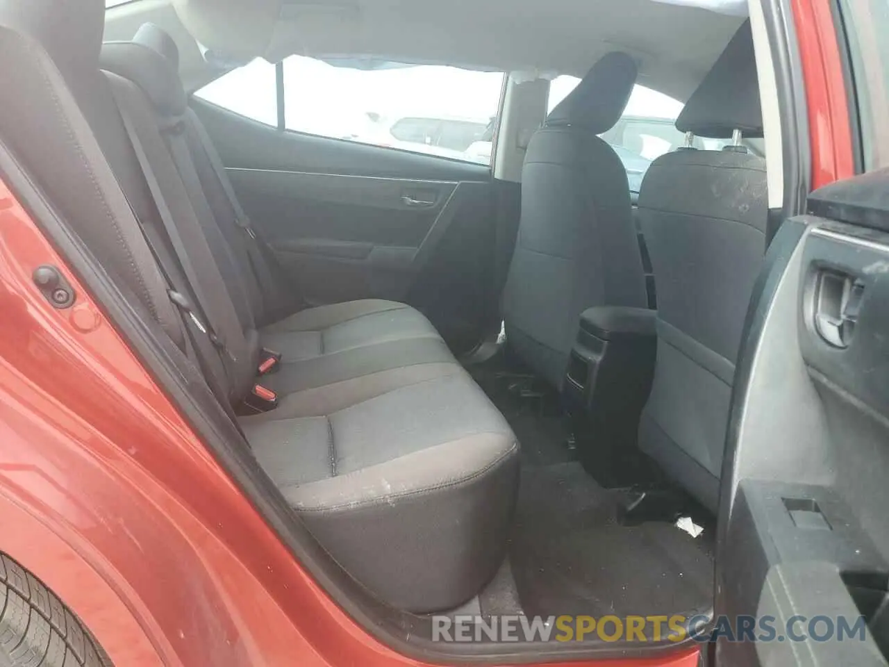 10 Photograph of a damaged car 5YFBURHE2KP899518 TOYOTA COROLLA 2019