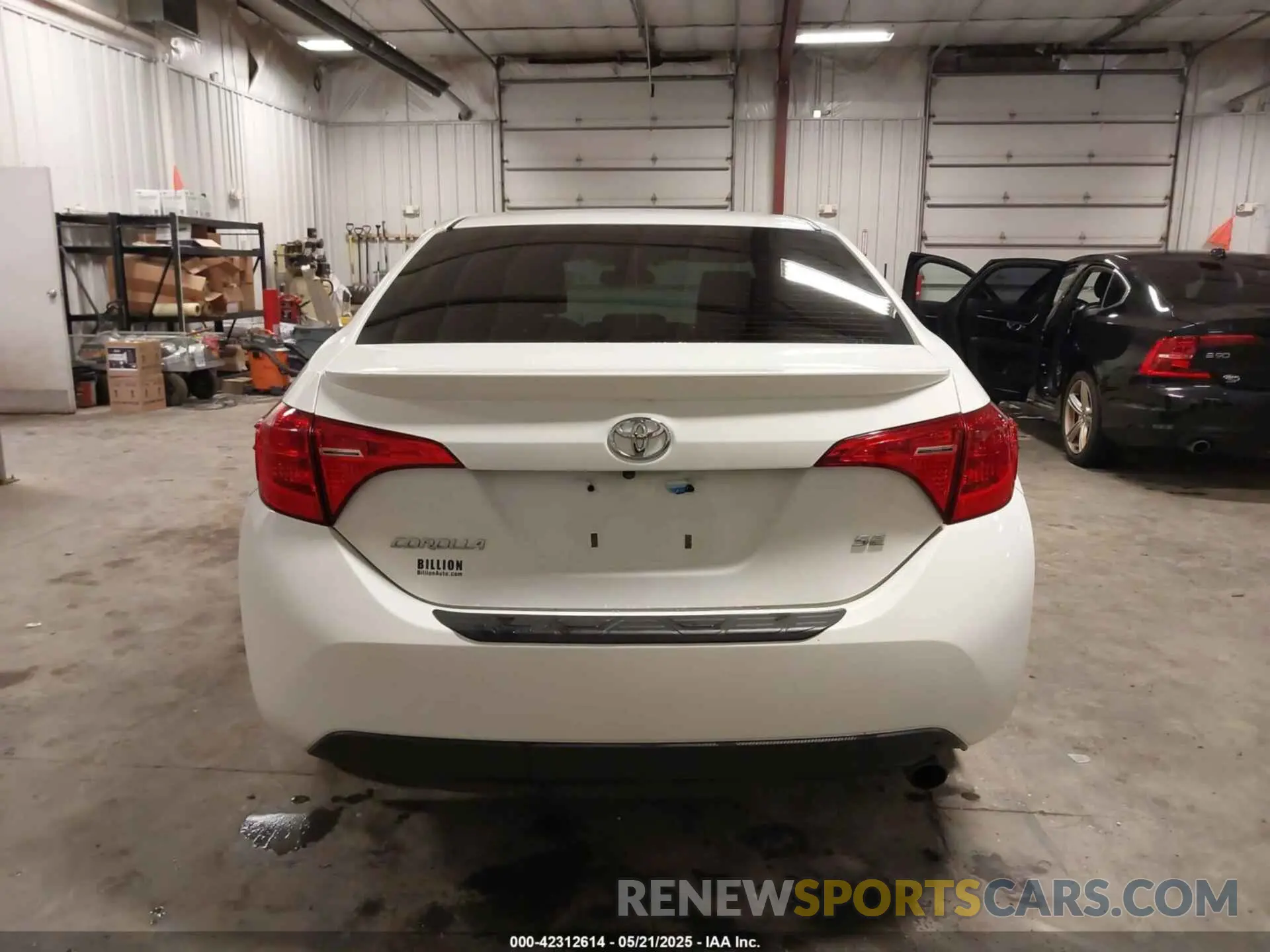 16 Photograph of a damaged car 5YFBURHE2KP903812 TOYOTA COROLLA 2019