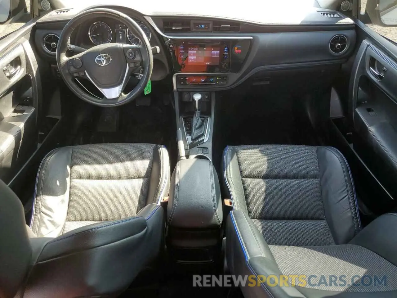 8 Photograph of a damaged car 5YFBURHE2KP905074 TOYOTA COROLLA 2019