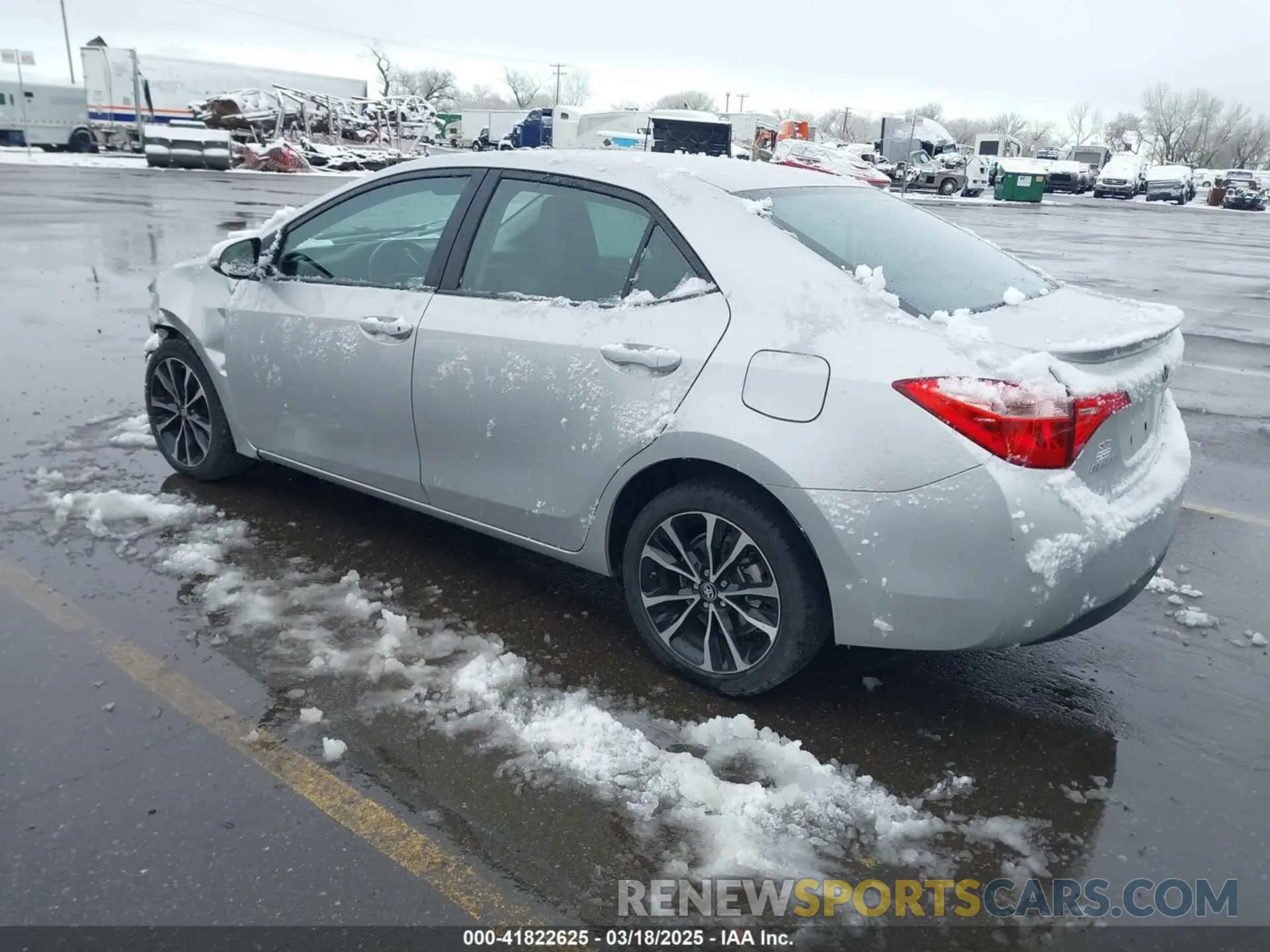 3 Photograph of a damaged car 5YFBURHE2KP910064 TOYOTA COROLLA 2019