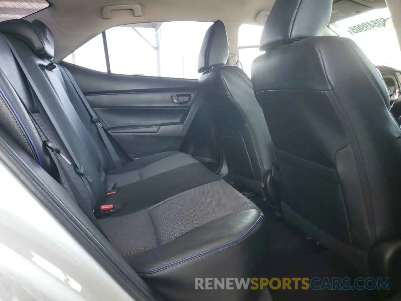 11 Photograph of a damaged car 5YFBURHE2KP915779 TOYOTA COROLLA 2019