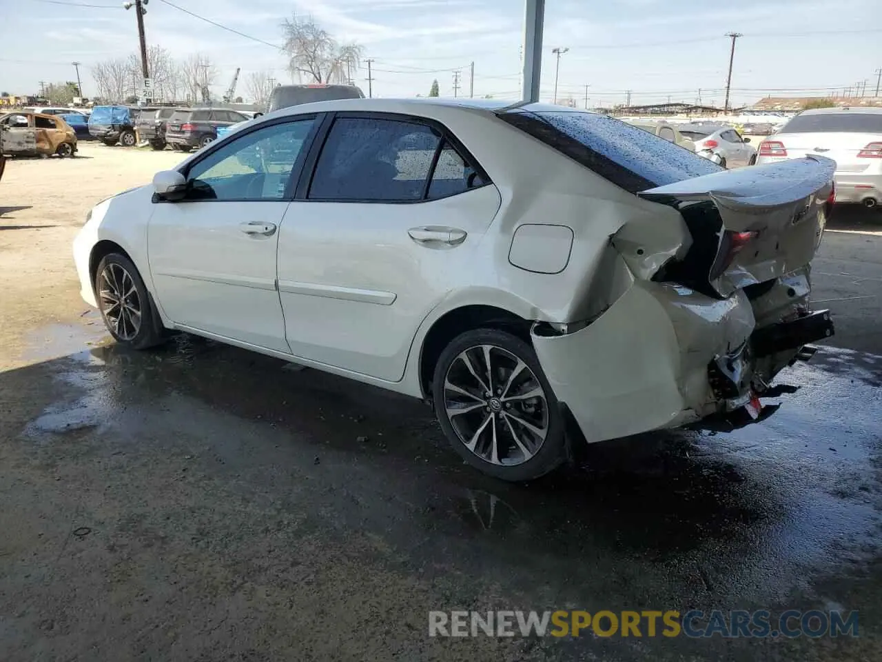 2 Photograph of a damaged car 5YFBURHE2KP915779 TOYOTA COROLLA 2019