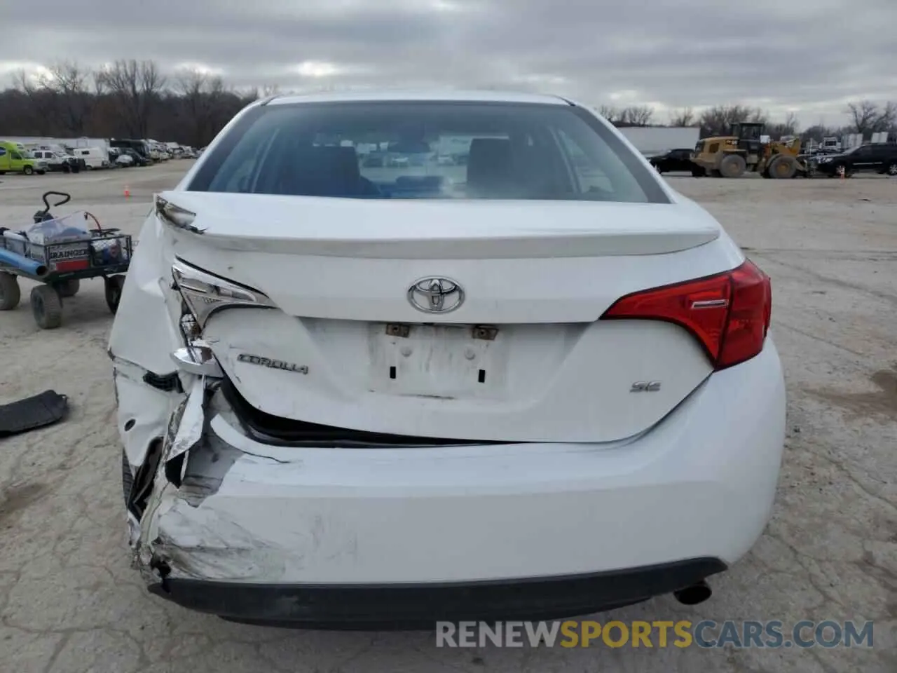 6 Photograph of a damaged car 5YFBURHE2KP919332 TOYOTA COROLLA 2019