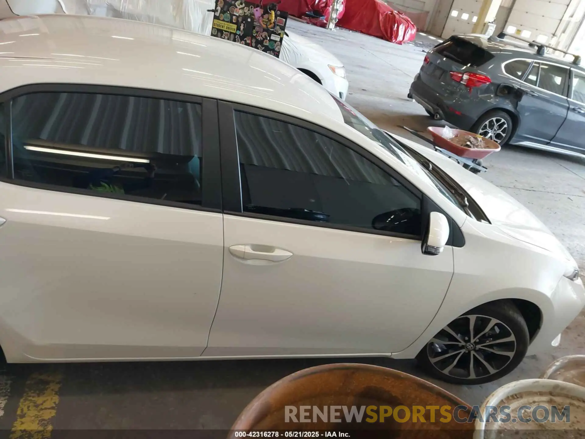 12 Photograph of a damaged car 5YFBURHE2KP924014 TOYOTA COROLLA 2019