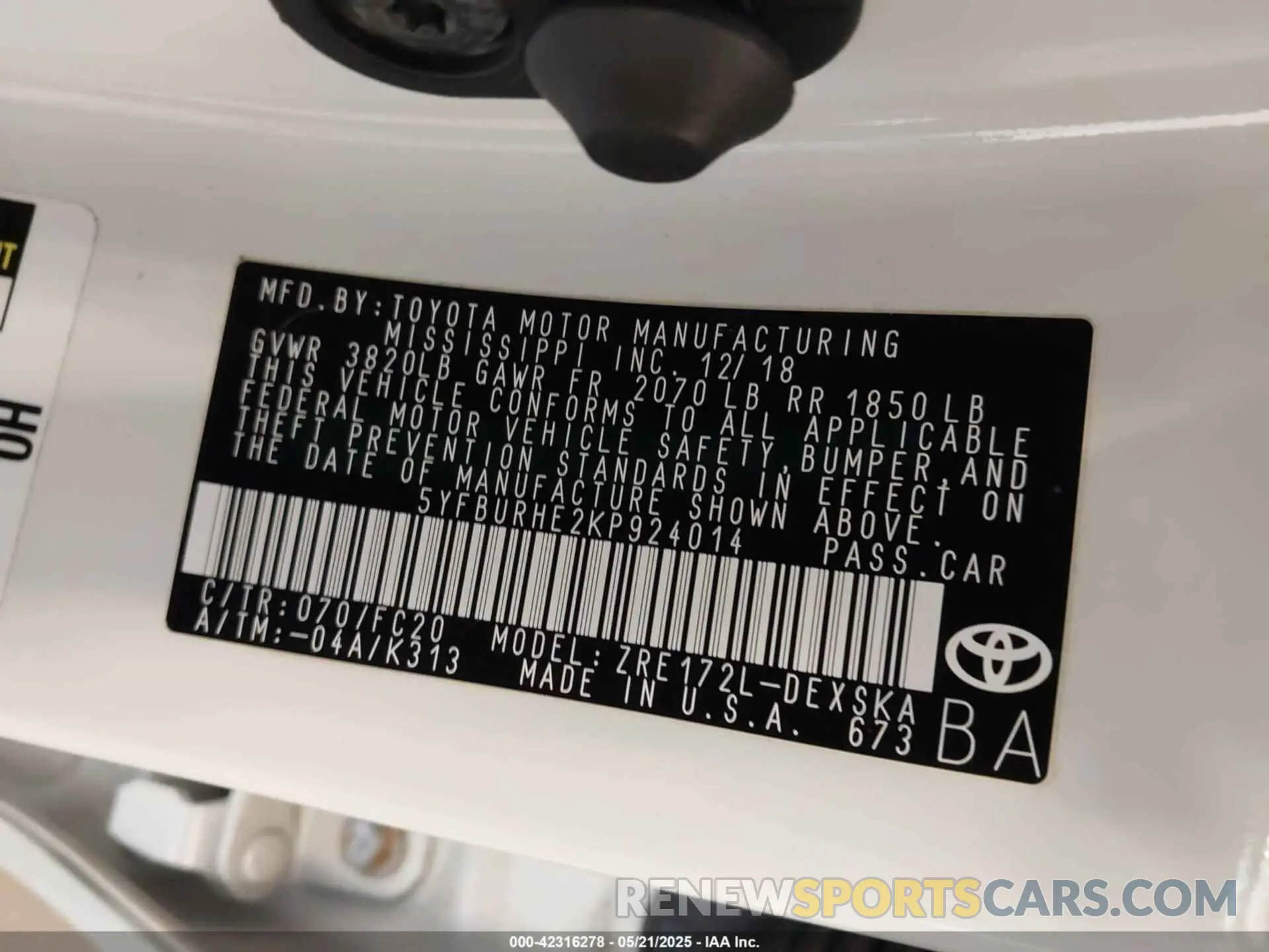 9 Photograph of a damaged car 5YFBURHE2KP924014 TOYOTA COROLLA 2019