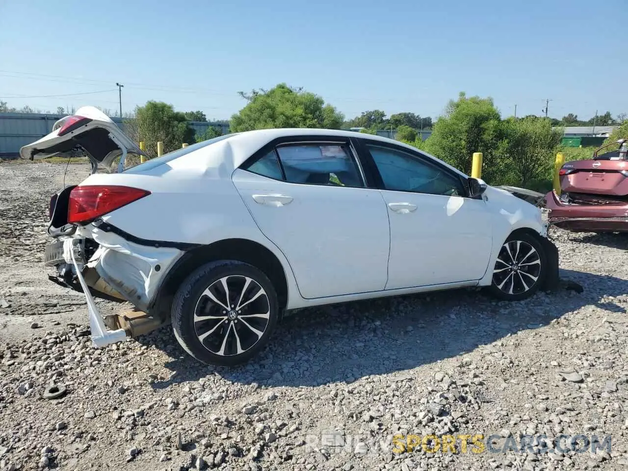 3 Photograph of a damaged car 5YFBURHE2KP924918 TOYOTA COROLLA 2019
